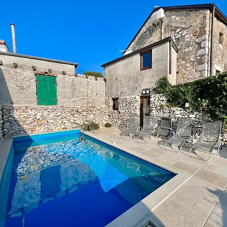 Coral * Bribir (Primorje-Gorski Kotar)